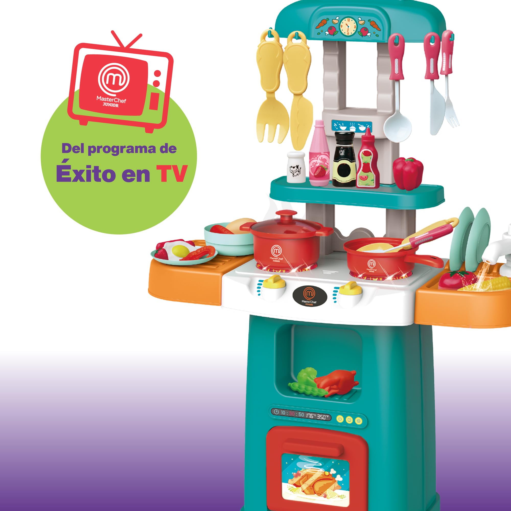 Masterchef Junior Play Kitchen - Cucina compatta con 31 accessori, luci e suoni realistici, include cibo in feltro e grembiule, facile da montare, funziona con 3 batterie AA, Famosa (MTE01000)