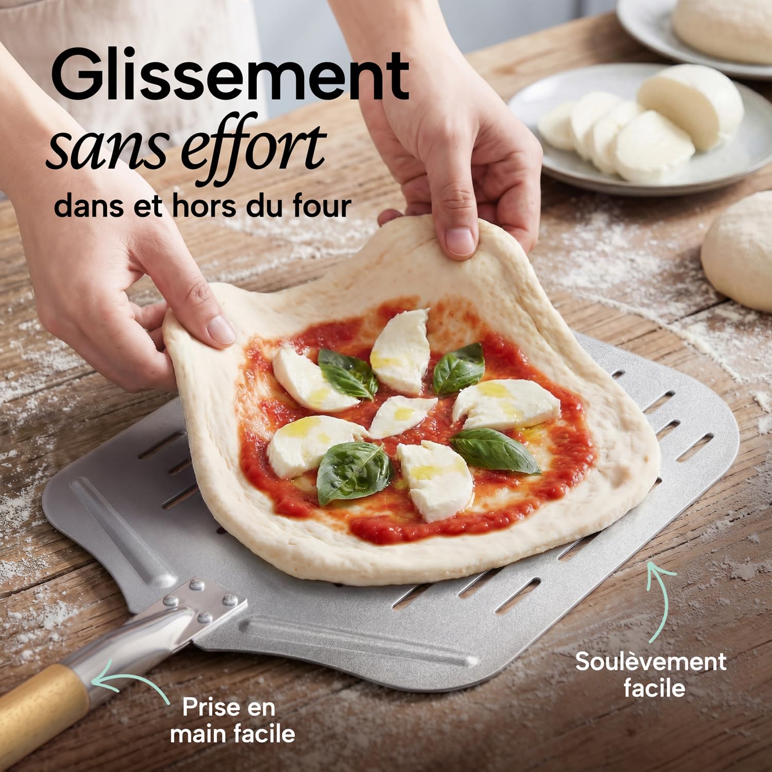 Blumtal Pelle à pizza perforée 30,5 x 30,5 cm + manche en bois 46,5 cm - Pelle à pizza perforée en aluminium antiadhésif et acier inoxydable - Pelle à pain