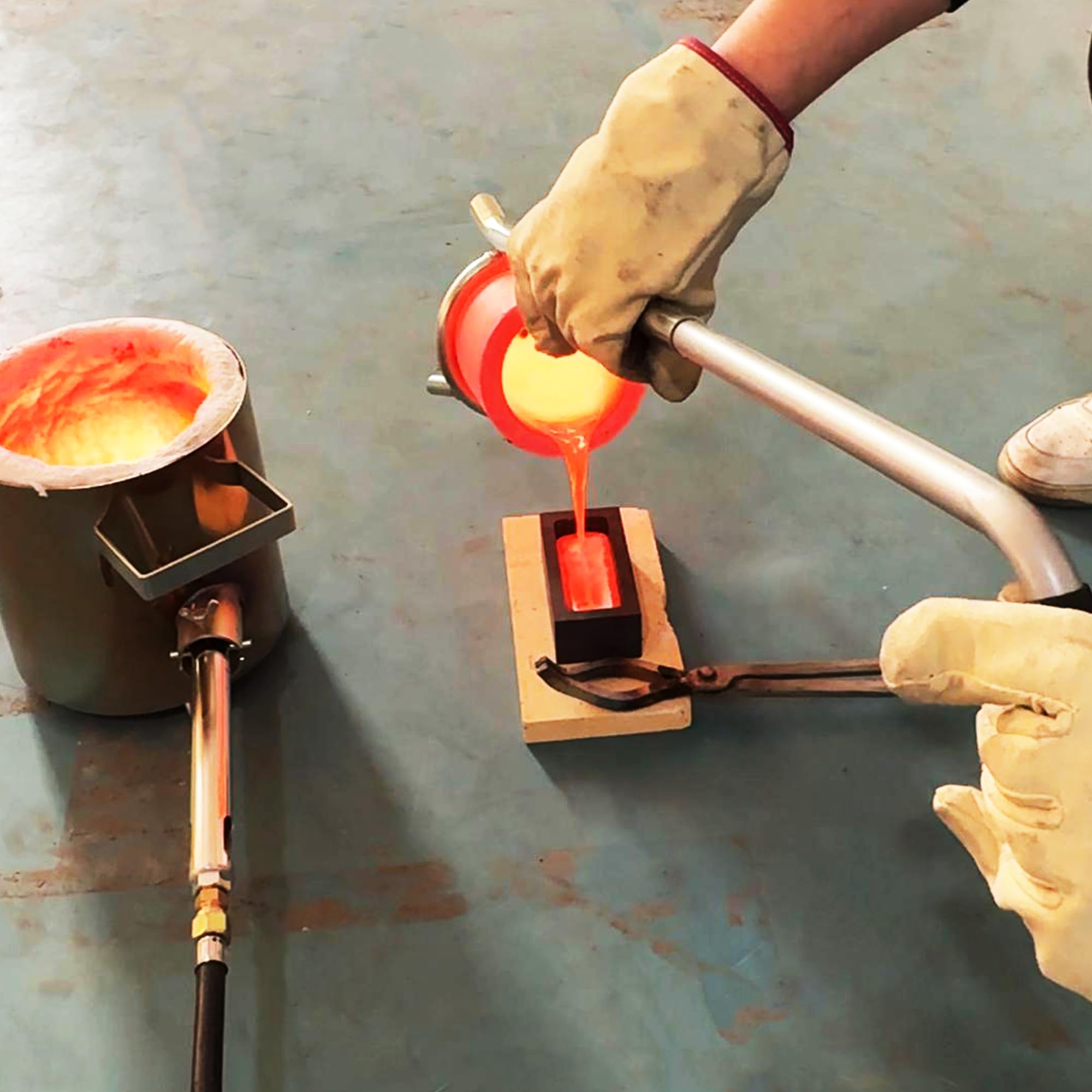 MMasters - Juego de pinzas de mano para crisol de 25 kg para fundir metal con un crisol de grafito de carburo de silicio, para fundir trabajos en horno, fundición de aluminio y cobre, herramientas de
