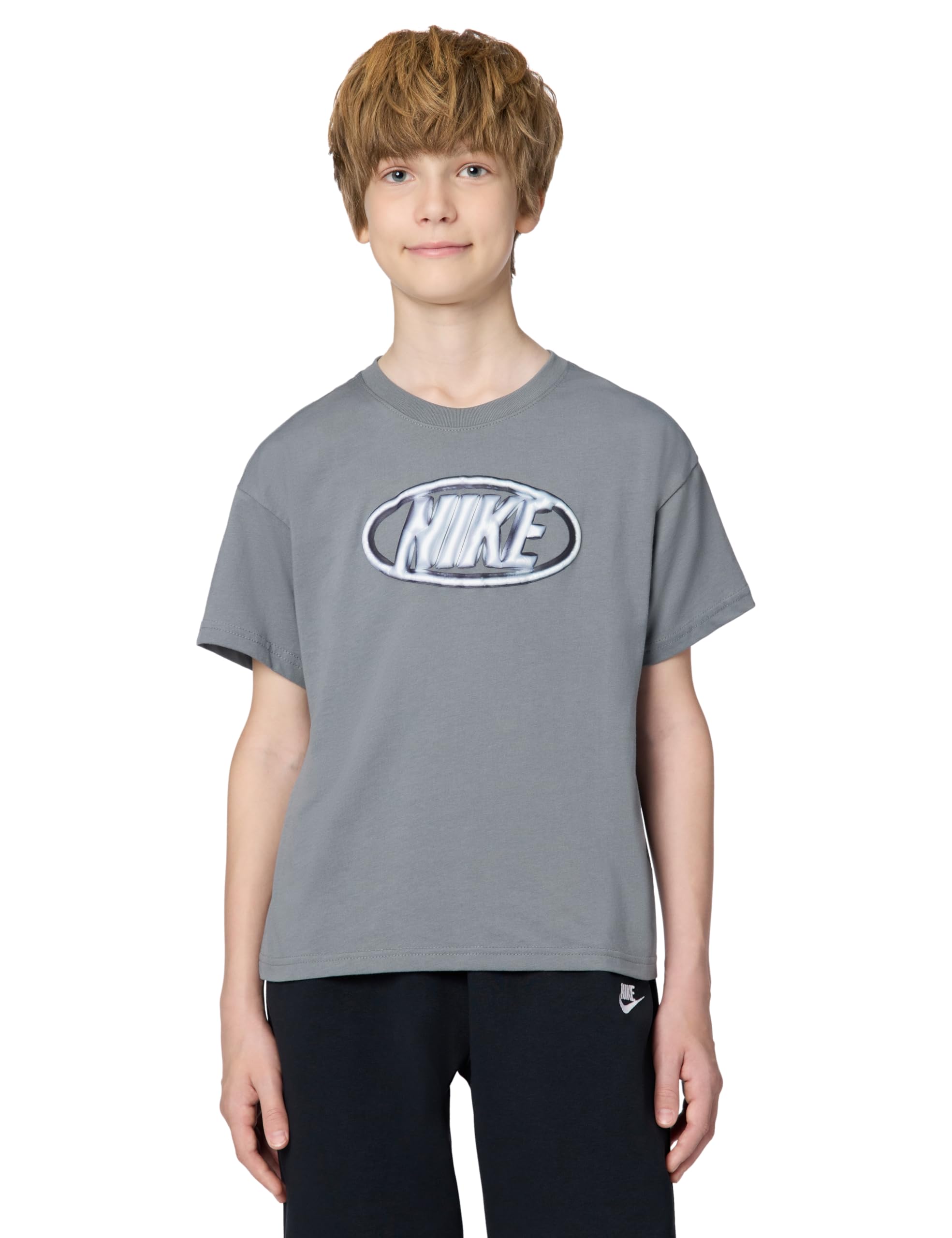 Nike Kids' Sportswear Club T-Shirt, Smoke Grey, Large