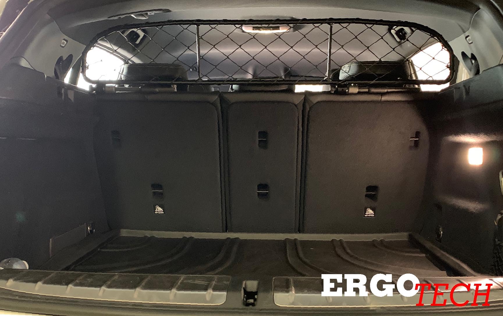 ERGOTECH Filet Grille de séparation Coffre pour BMW X2 (2018-2023) RDA65-HXXS16, pour Chiens et Bagage. Sûr, Confortable pour Votre Chien, Garantie!