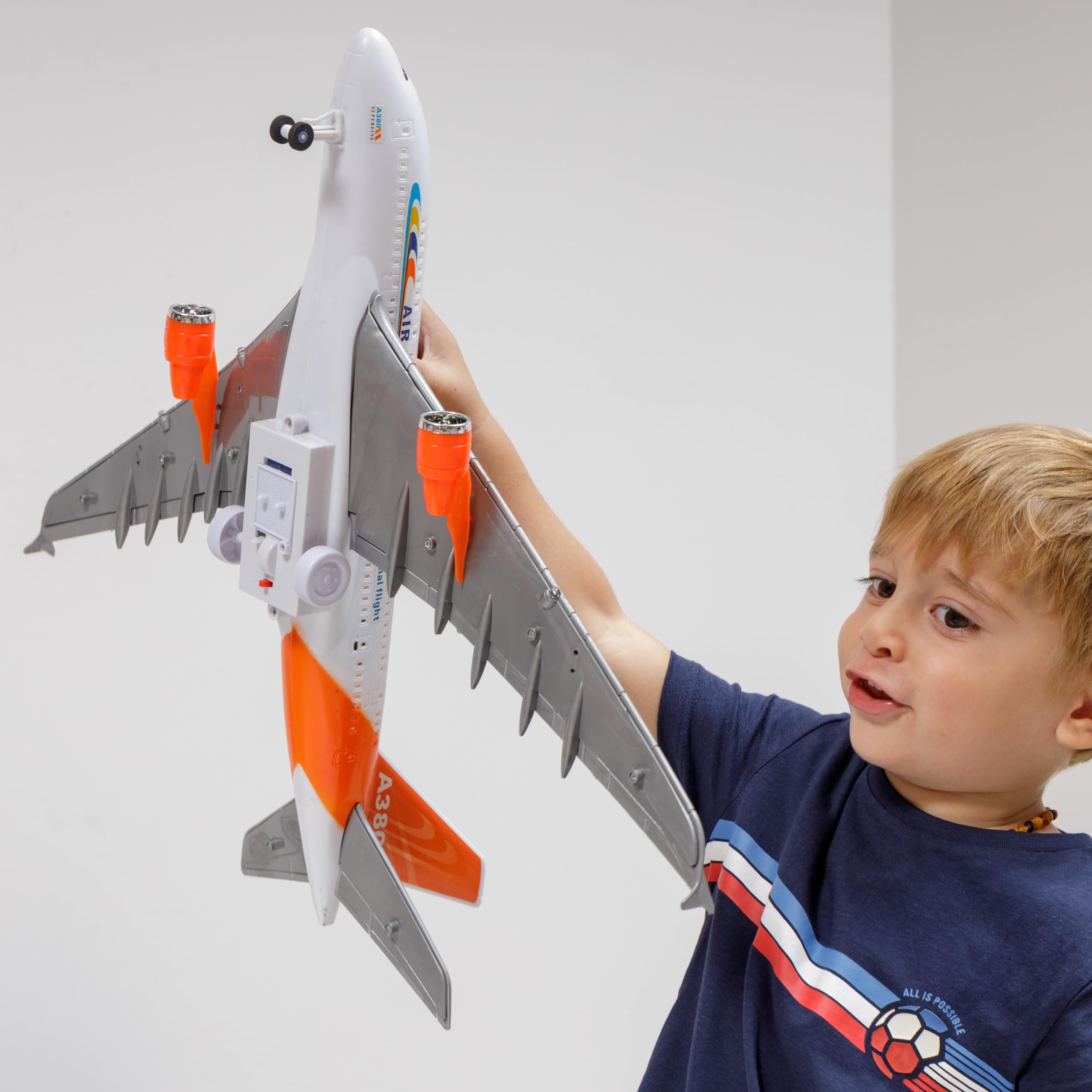 Baroni Toys Aeroplano Ready to Run Giocattolo con Luci e Suoni Colorato, Aereo Gioco da Bambino Accessori Inclusi, Gioco a forma di Aereo per Bambini 3 4 5 6 7 anni, 54x48x10 cm