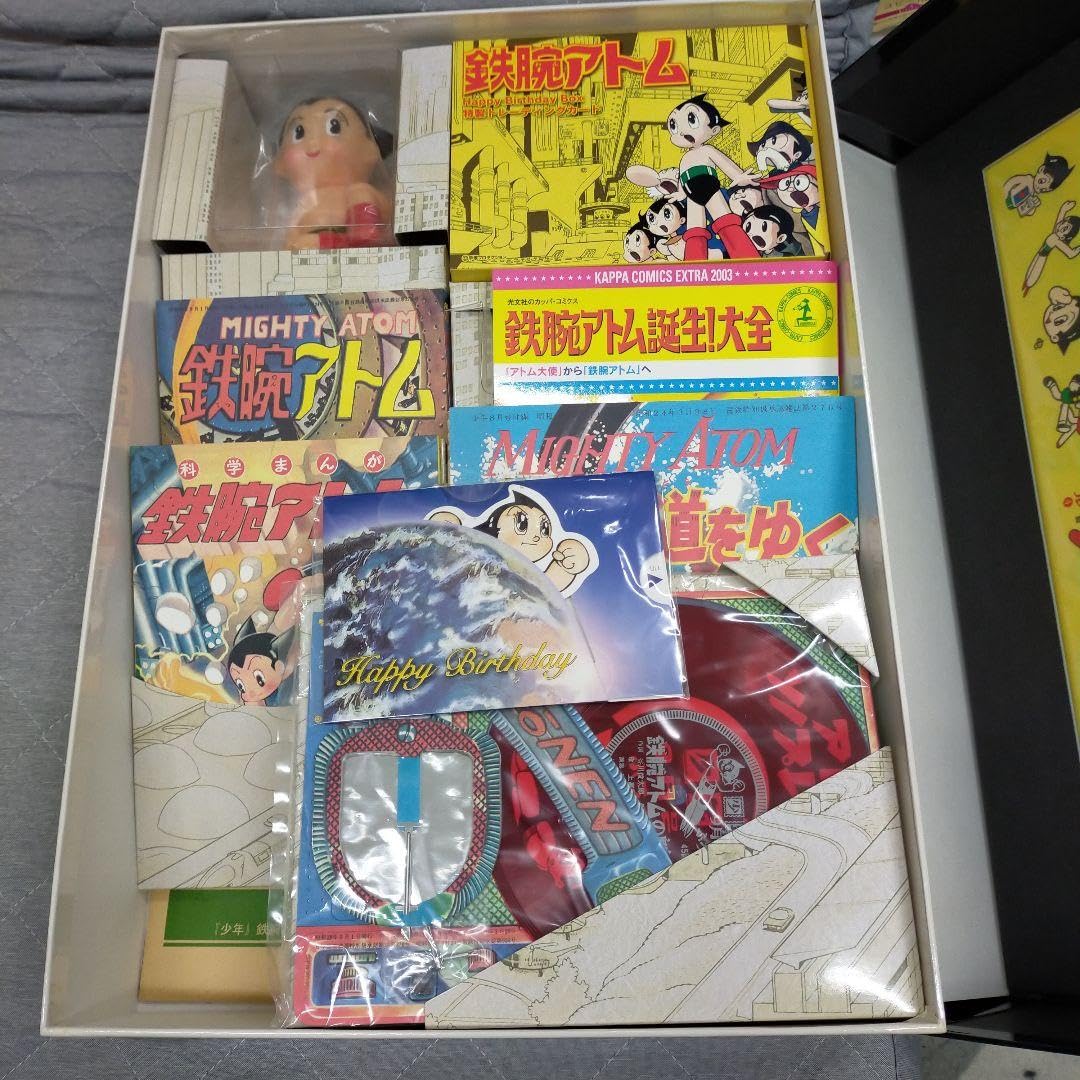 鉄腕アトムHAPPY BIRTHDAY BOX 51N2G55Q3WL.jpg