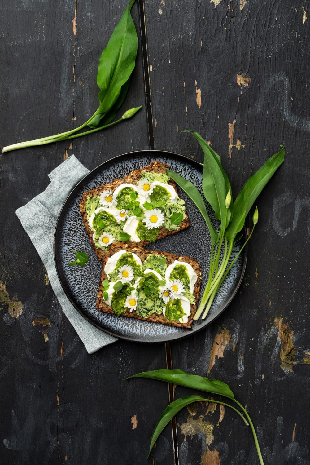 Mestemacher Unser Pures Haferbrot ohne Mehl und ohne Hefe, Nutri Score A, Ballaststoffreich, mit wertvollen Omega 3 Fettsäuren, Vollkornbrot Diabetiker geeignet, 5 Scheiben, 300g