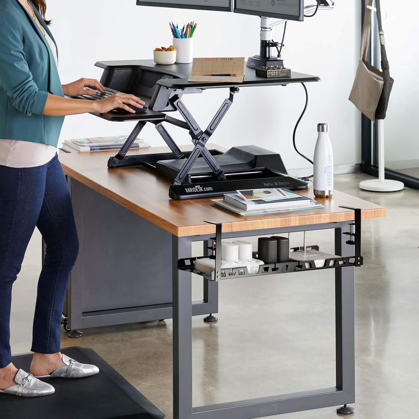 Kabelmanagement Schreibtisch, Ohne Bohren Kabelkanal Schreibtisch, Klemmbar Kabel Organizer Tray für Startseite Büro Küche PC-Tischen, Schwarz