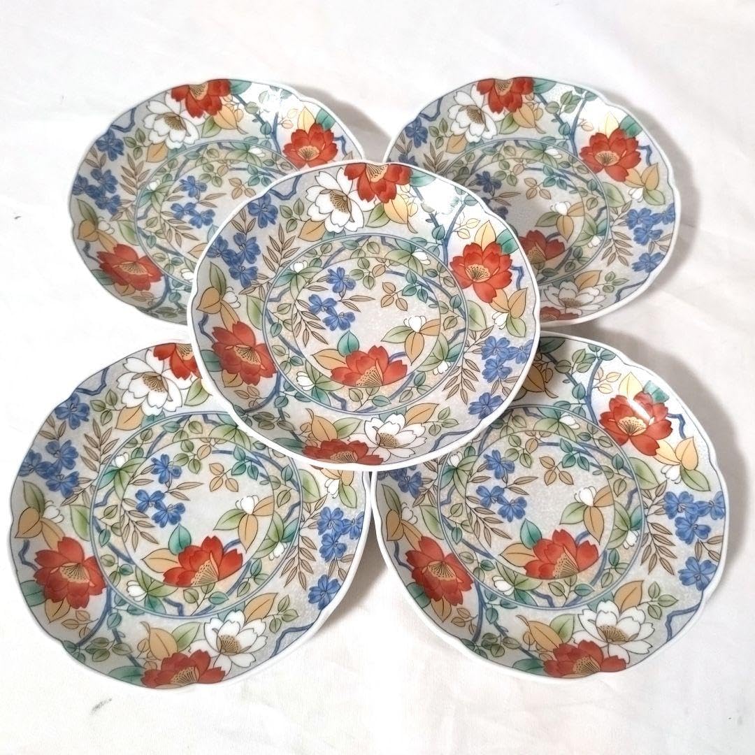 新品 有田焼 金彩古伊万里 花文 青海波 皿５枚 銘々皿 輪花の縁取り 料亭 有田焼 金彩古伊万里 花文 青海波 皿5枚 銘々皿 輪花の