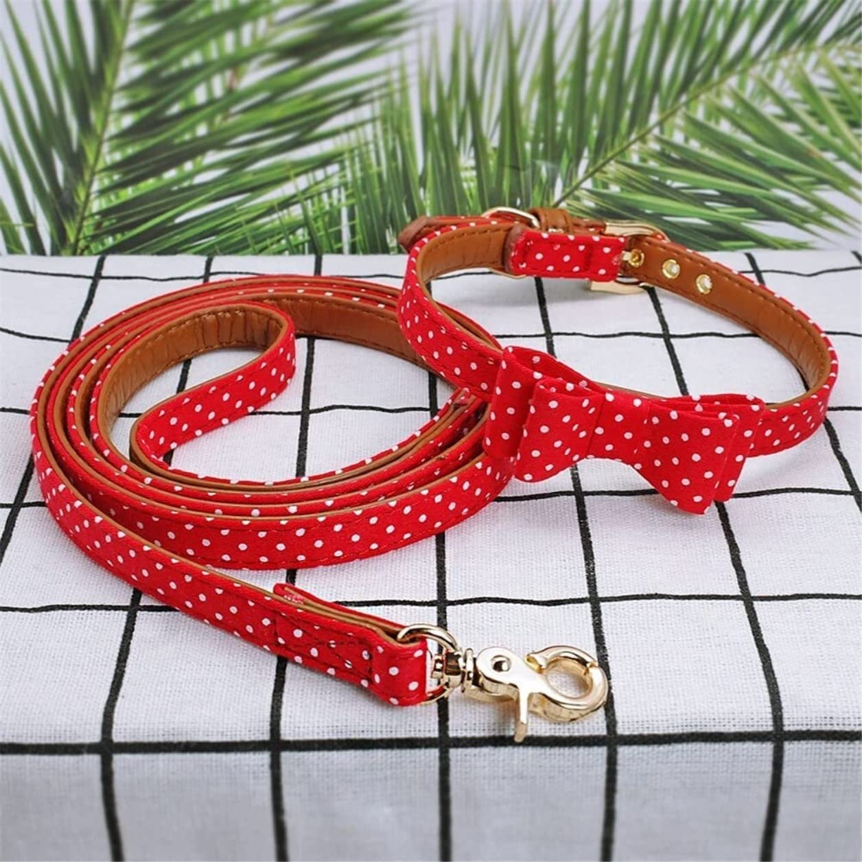Smycz dla Psa Oddychające Zestaw Obroży I Smyczy Dla Psa Skórzana Obroża Kota Z Kokardką Polka Dot Lead Rope Smycz Miękkie Regulowana(33-51cm)