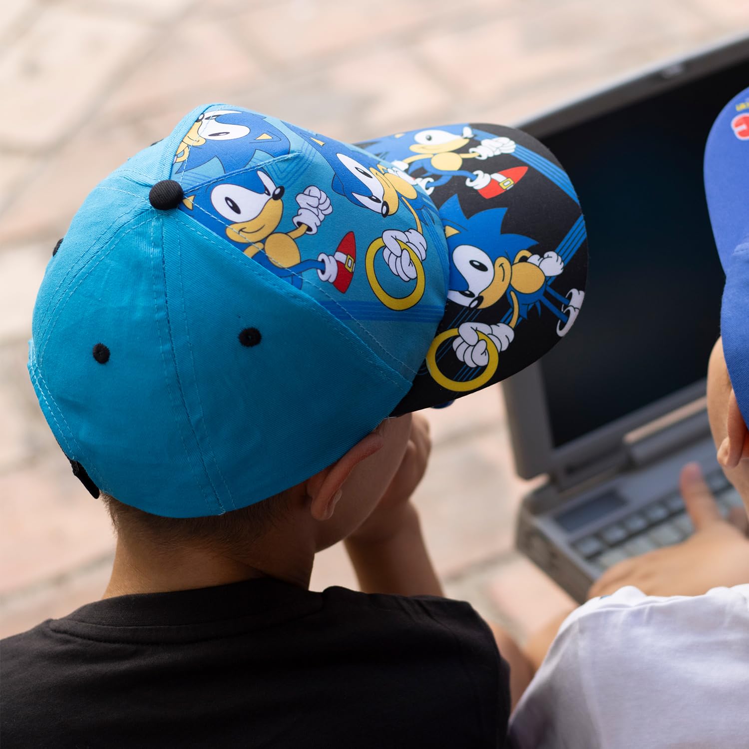 Cappellino e Occhiali Sonic Unisex per Bambini, Design Originale, Regolabili e Leggeri, Ideali per L'Estate e Come Protezione Solare