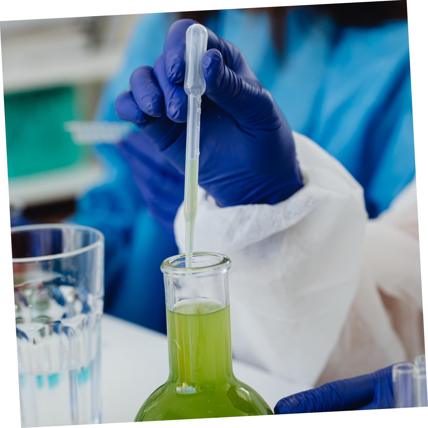 HEALLILY Lightweight 100pcs Plastic Dropper Pipettes Calibrated Droppers Scale Lab-Grade Liquid Measuring Tools