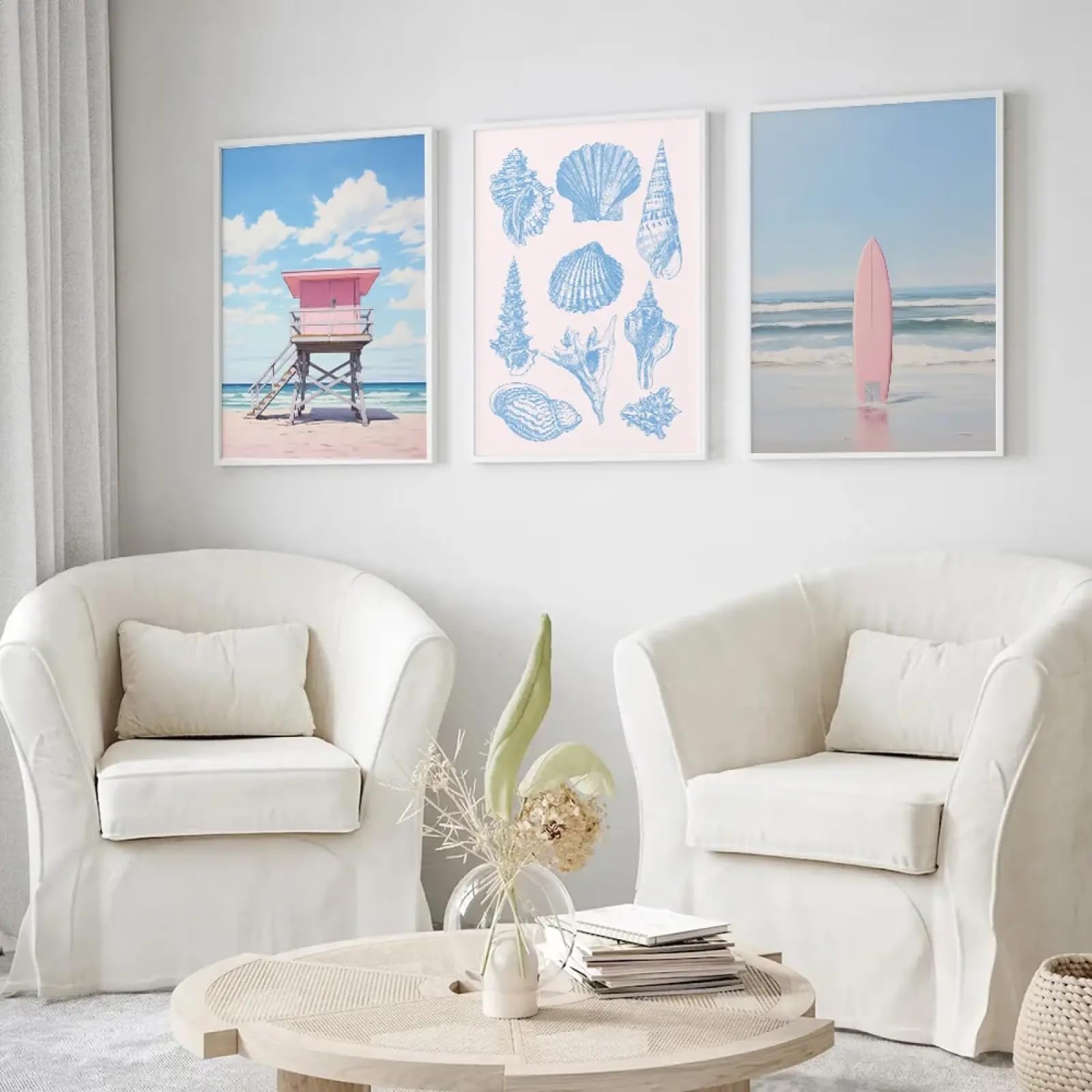 Décoration de chambre de plage chic avec triptyque d'art moderne