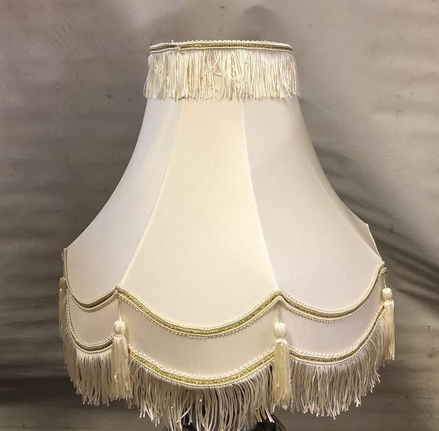 16" Double Scallop Iceberg Lampshade with Gold Trim, Fringe & Tassle