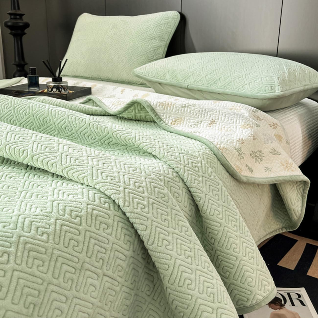 Colcha para Cama(Disponible En Varios Tamaños), Acolchado Fino, Suava, Colcha Cubre Cama Multiusos, Cubrecama para Todas Las Estaciones,Light Green,215 * 240cm