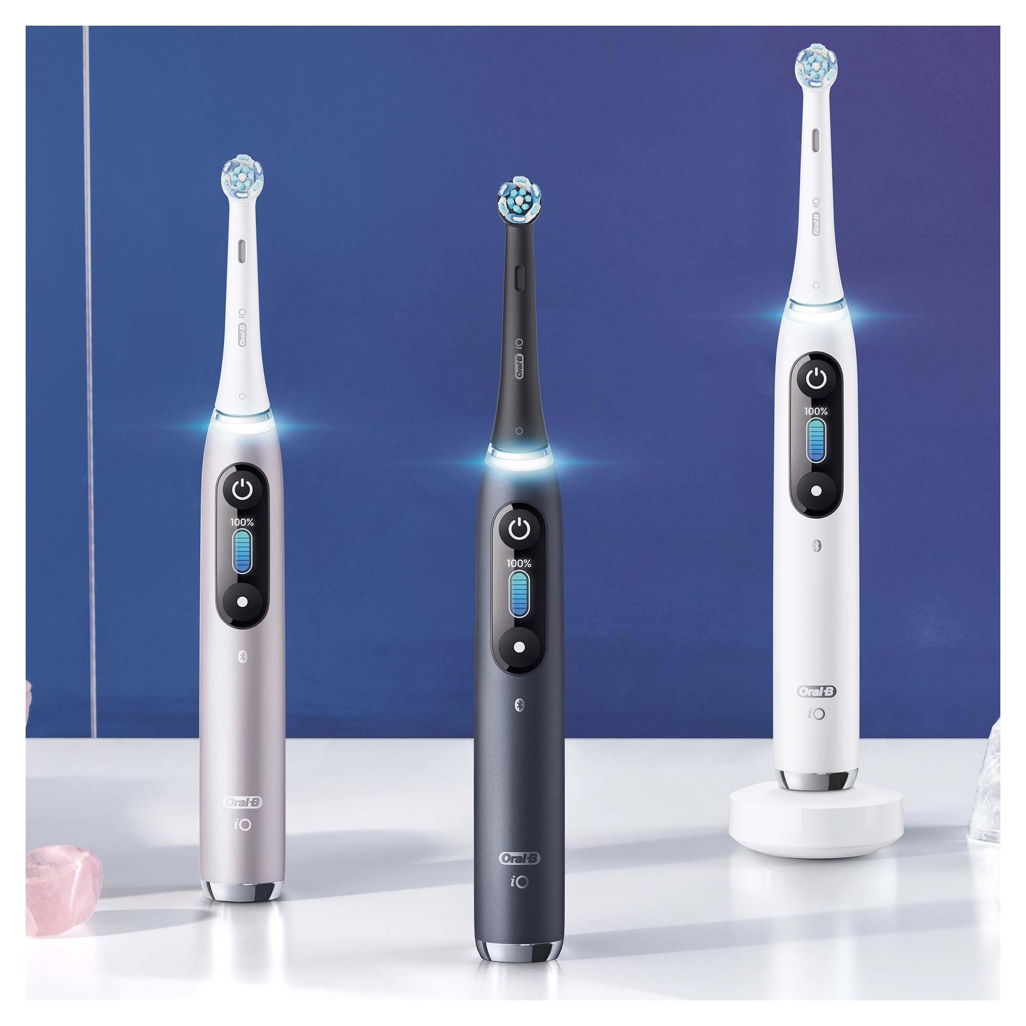 Oral-B iO 9 - Spazzolino elettrico con tecnologia magnetica, microvibrazioni, 7 programmi di pulizia e display a colori, custodia da viaggio, nero onice