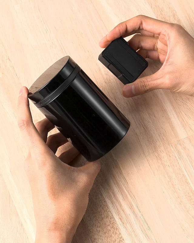 Amazon.co.jp: SEIWA Car Interior Ashtray, Anywhere Magnet Bottle