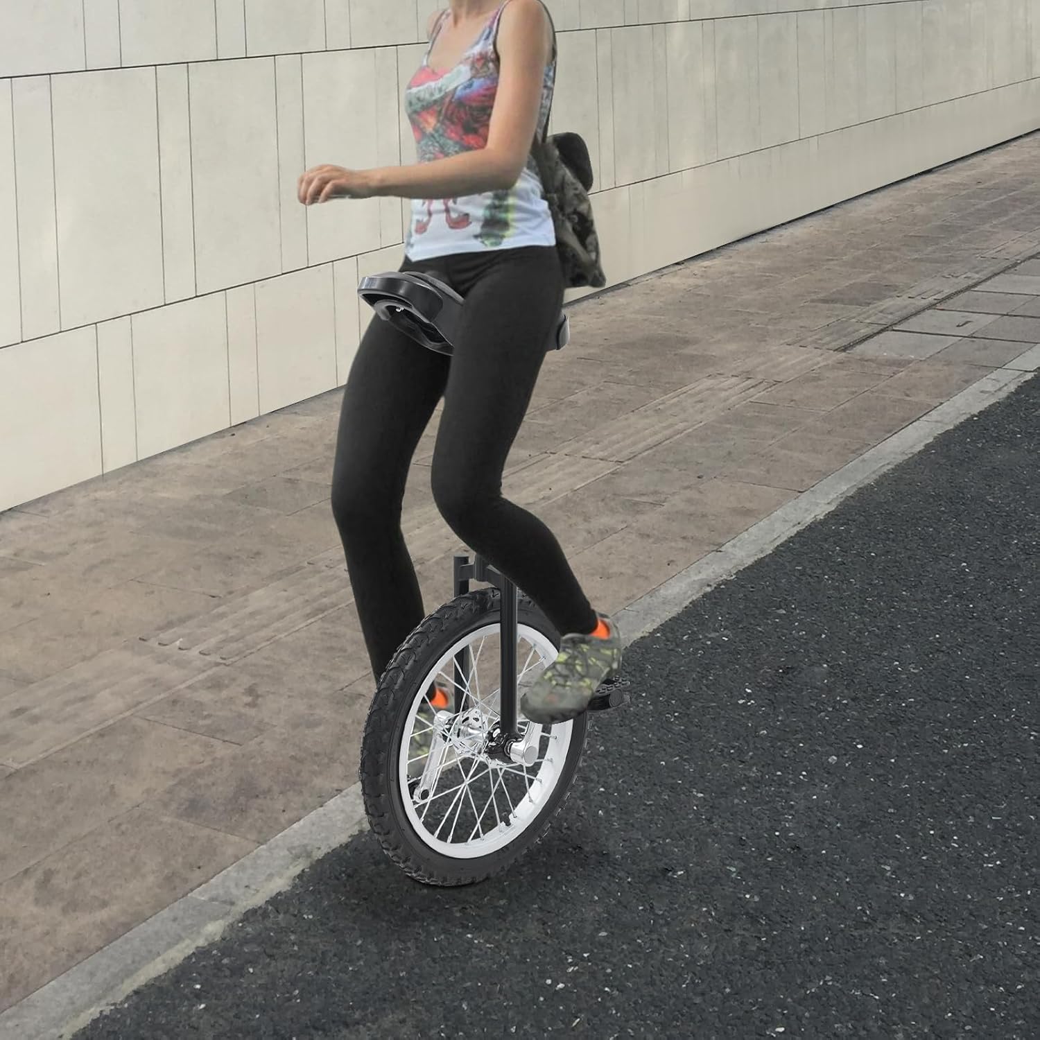 16'' Wheel Outdoor Unicycle, Adjustable Seat One Wheel Bike, Classic Exercise Bicycle, One Wheel Bike with Handles for Beginner, Curved PU Seat for Office Workers, Students, Cycling (Black)