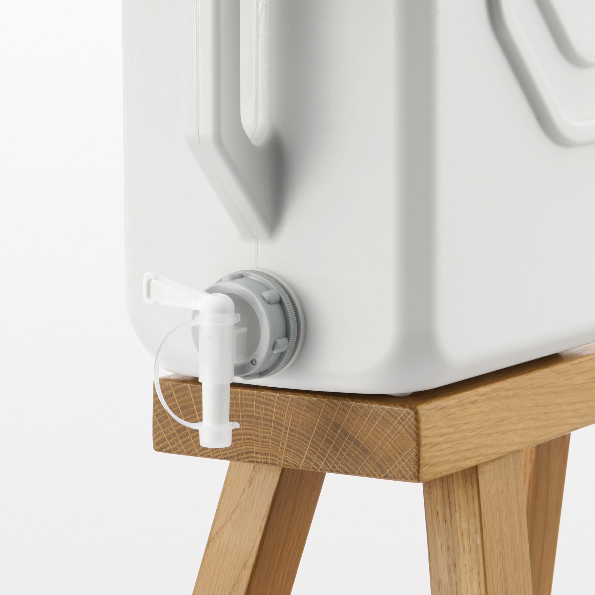 Amazon.co.jp: 無印良品 ポリエチレン 水タンク 12L ホワイト 蛇口付き