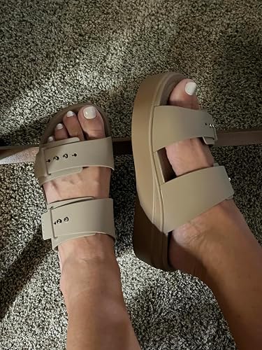 Crocs Brooklyn Low Wedges