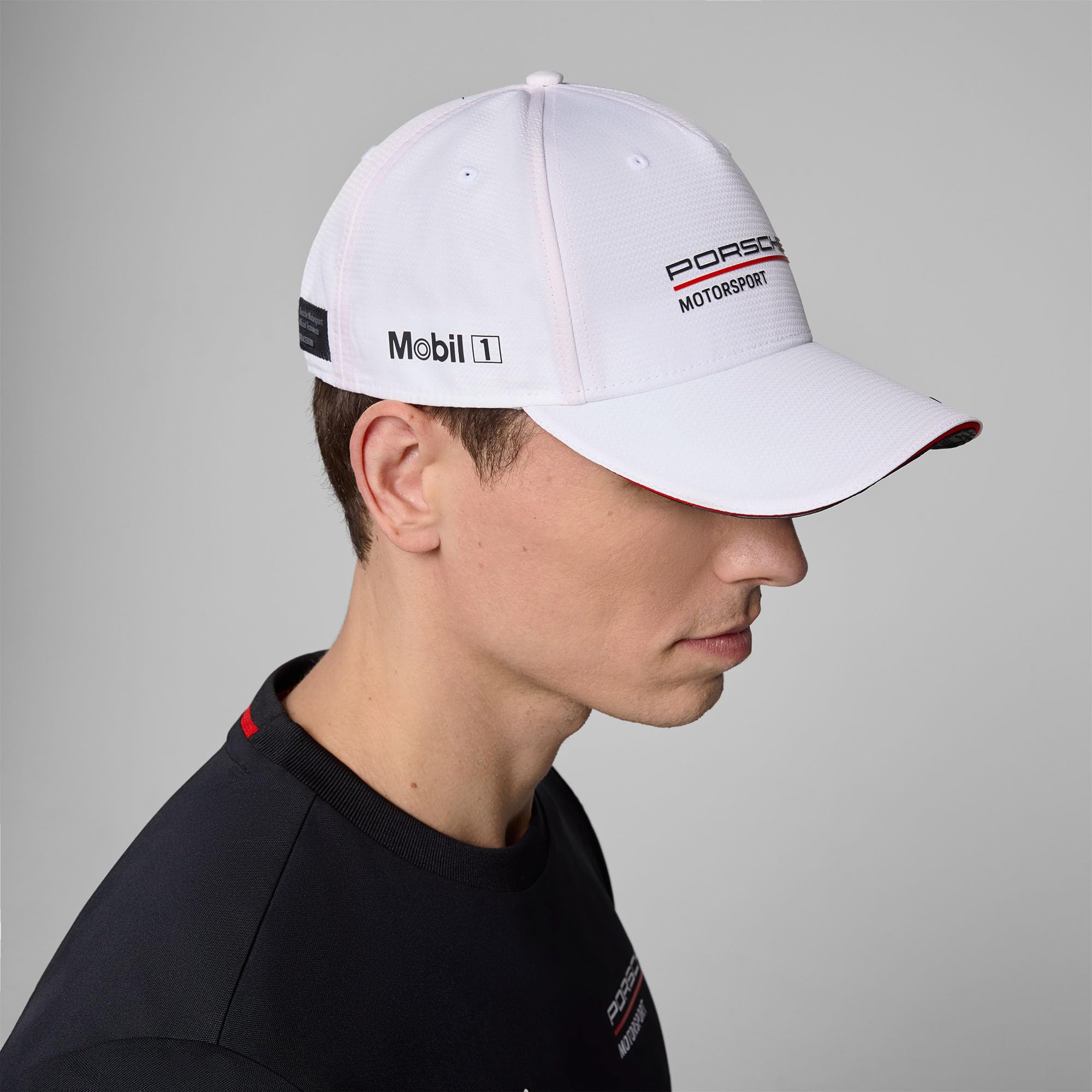 PUMA Porsche Motorsport Cappellino del Team con Visiera Curva e Loghi Porsche Motorsport e Sponsor, Incluso Un Logo Visiera