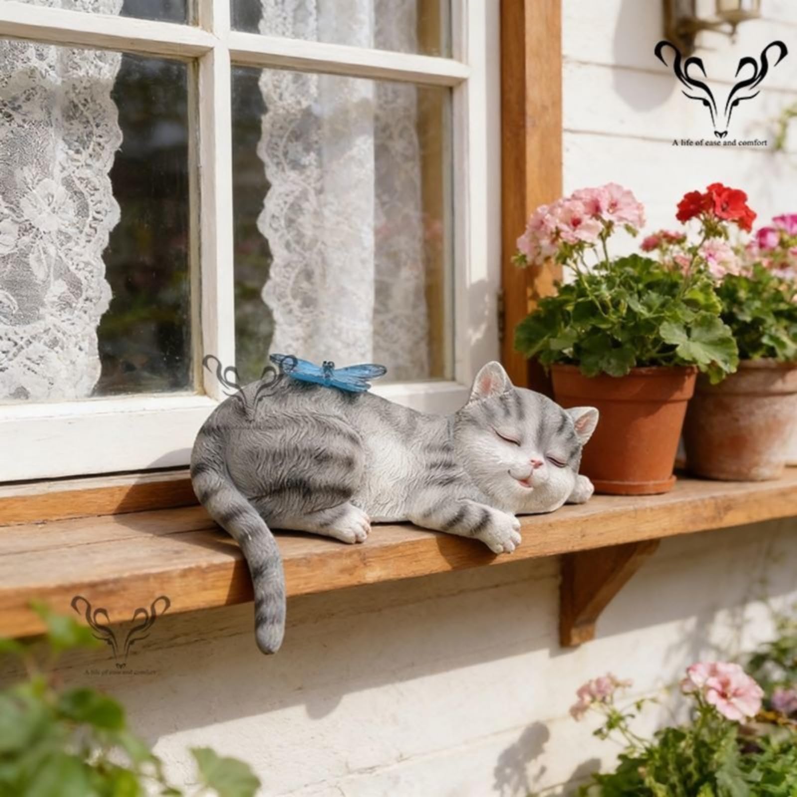 Schlafende Katze als Gartenfigur, Leuchtende Graue Katze