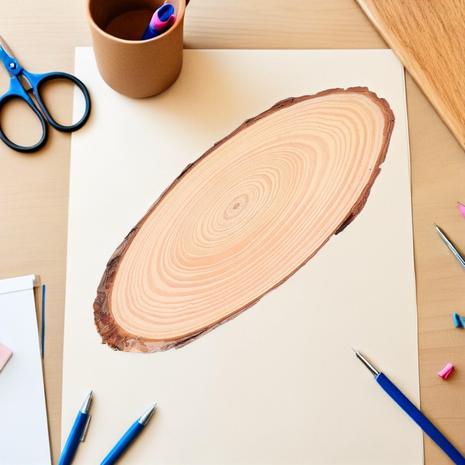 Hohopeti 4 Ovale Holzscheiben zum Basteln aus Unbehandeltem Holz mit Abgeschrägten Kanten für Kreative Projekte und Rustikale Tischdekoration im Atelier