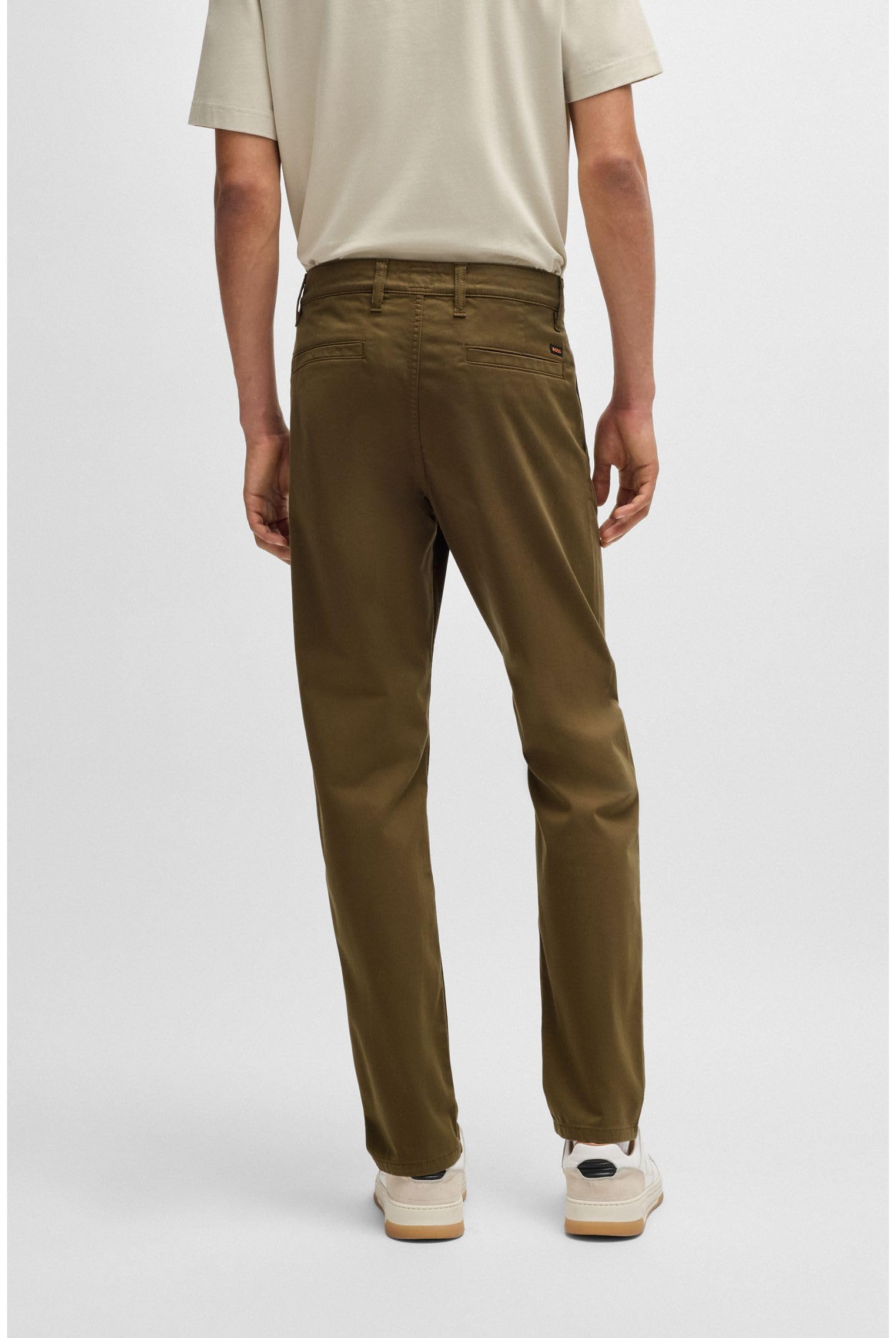 BOSS Herren Chino Tapered Tapered-Fit Chino aus elastischem Baumwoll-Satin