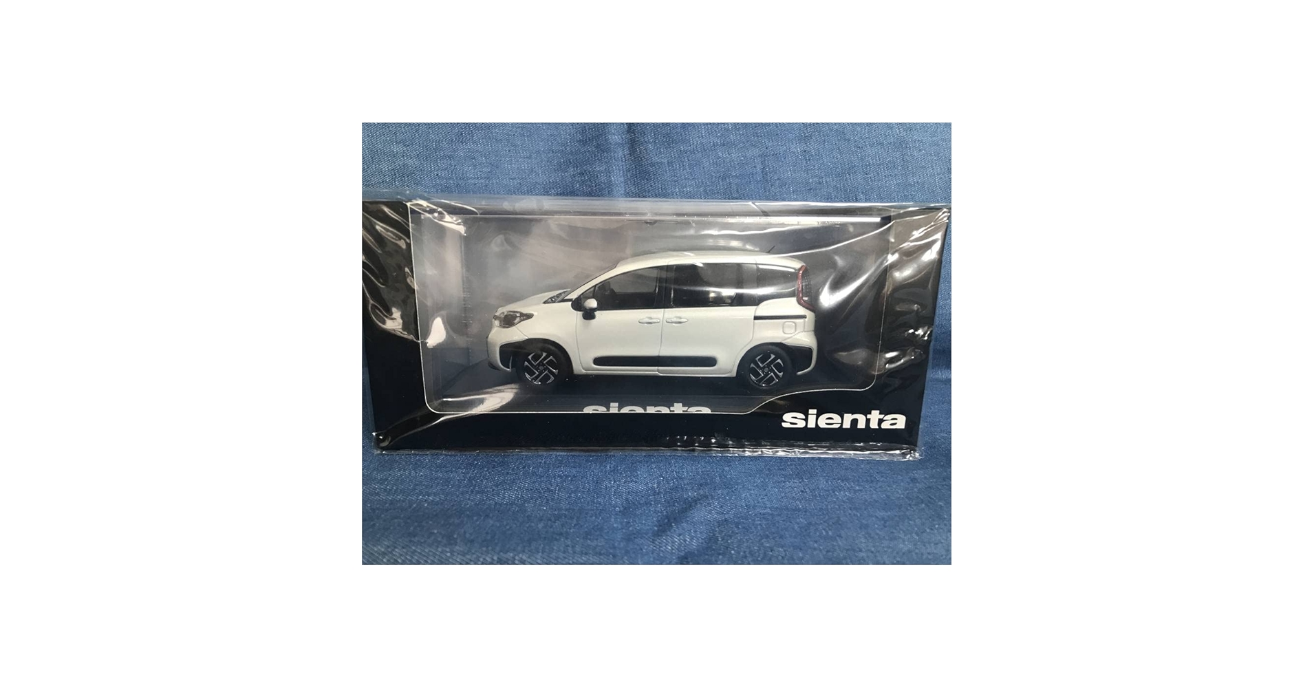 トヨタ SIENTA ホワイトパールカラーサンプル Amazon | 1/30 トヨタ シエンタ 2022年8月発売 最新 新型 カラー