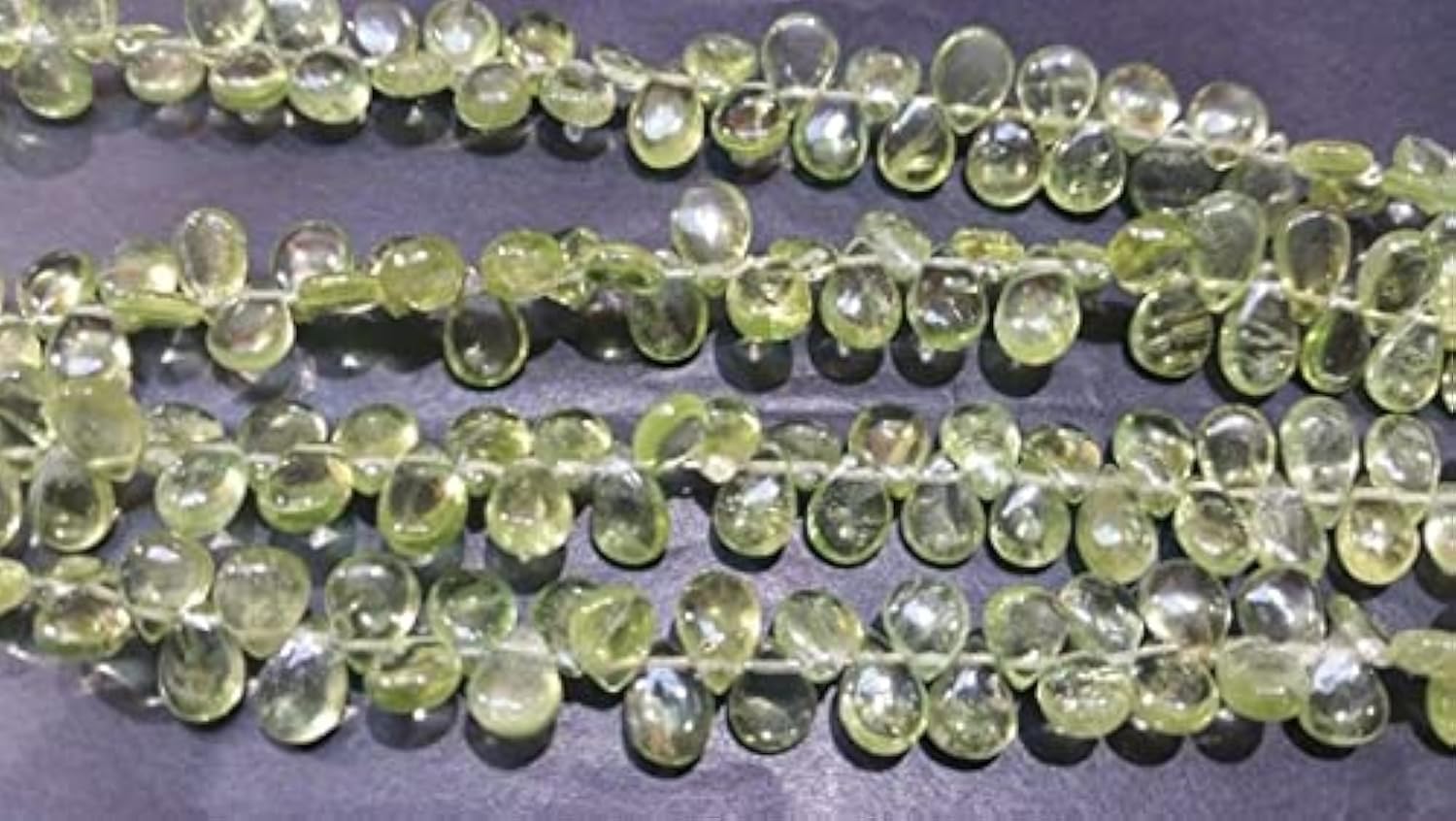 Peridot pierre naturelle en poire lisse 5x7mm fil de 8 pouces