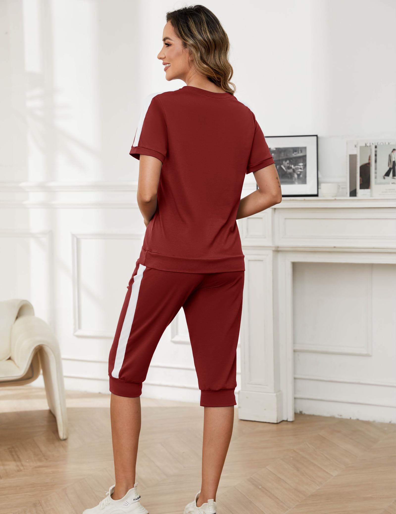 Aottori Conjunto Chandal Mujer Verano Chándal Completo 2 Piezas Ropa Deportiva Camiseta Manga Corta y 3/4 Capri Pantalon Deportivo para Casual Fitness Running Jogging