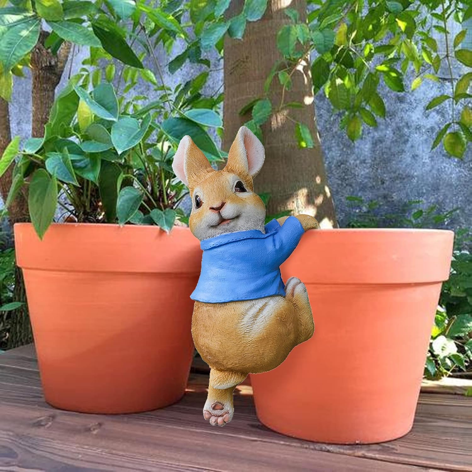 DULRLLY Cartoon Hanging Resin Rabbit Flower Pot Hugger, Creative Resin Planter Edge Decor, Planter Hanging Ornaments for Garden, Yard and Balcony (Pink+Blue)