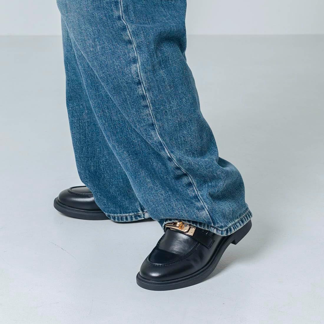 [イーボル] ローファー バックルラウンドローファー レディース IZ5806