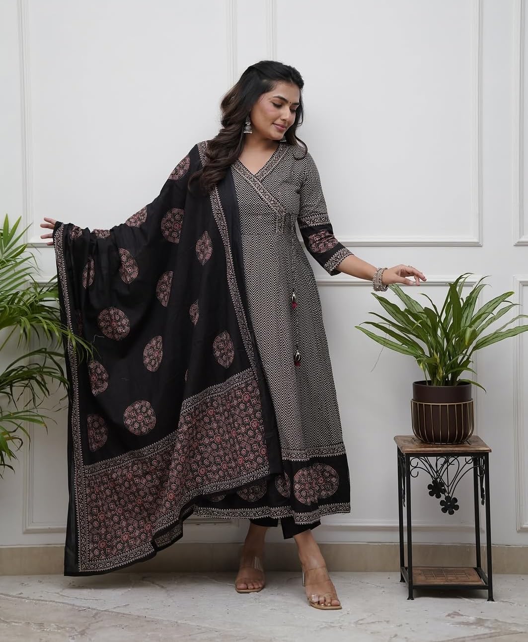 Nermosa Kurta e pantaloni Anarkali in cotone viscosa stampata da donna con Dupatta | Set Kurta stampato | Set Kurta in viscosa | Abbigliamento estivo da ufficio |