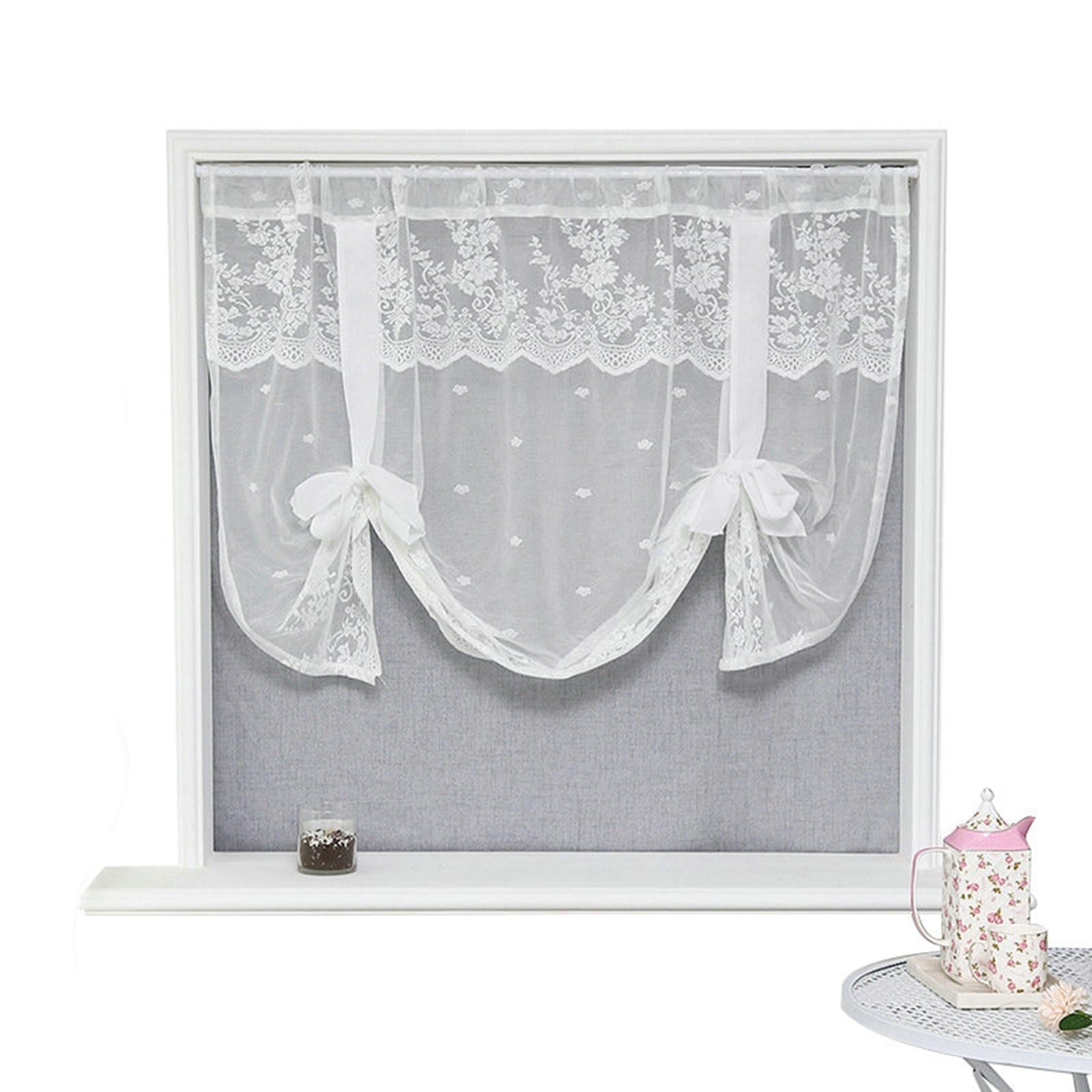 Dentelle motif floral brodé pour ce rideau court blanc de chambre 150x100