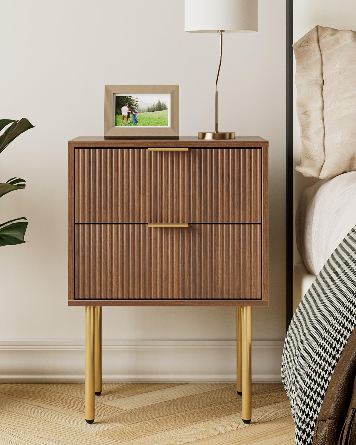 HEYZOEY Nachttisch, Nachtschrank mit 2 Schubladen, Modern Nachtkästchen, Boho Nachtkommode für Schlafzimmer, Wohnzimmer,Nussbaum