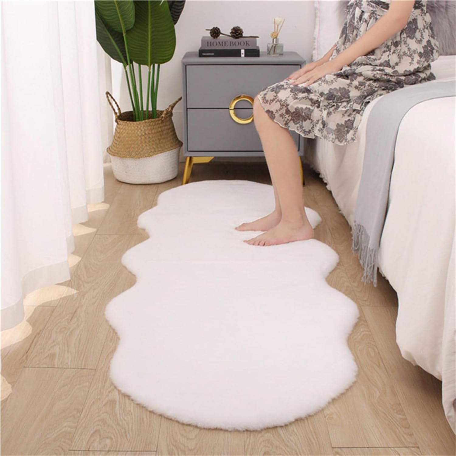 GOUTO Faux Rabbit Fur Area Rug 2'x6.5', Fluffy Turquoise Rug for Bedroom Sofa Floor, Washable Rug Living Room Carpet