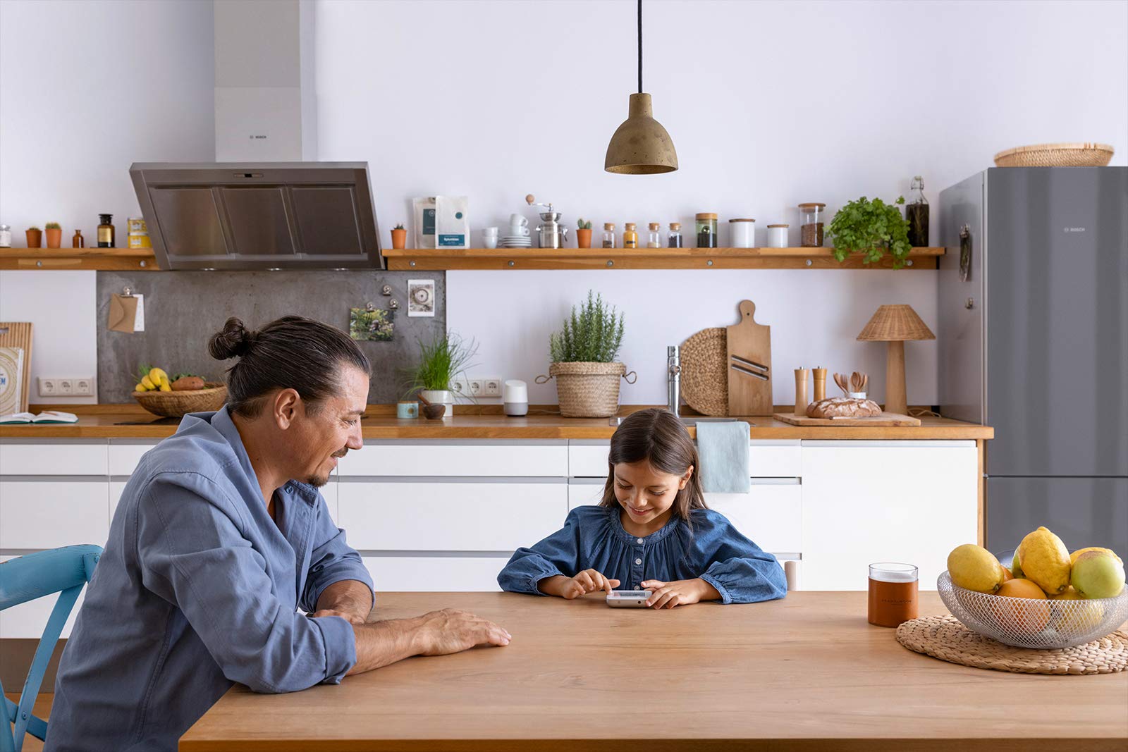 Bosch Smart Home Fernbedienung Twist mit Alarmfunktion, für schnelles und einfaches Aktivieren/Deaktivieren des Bosch Smart Home Alarmsystems