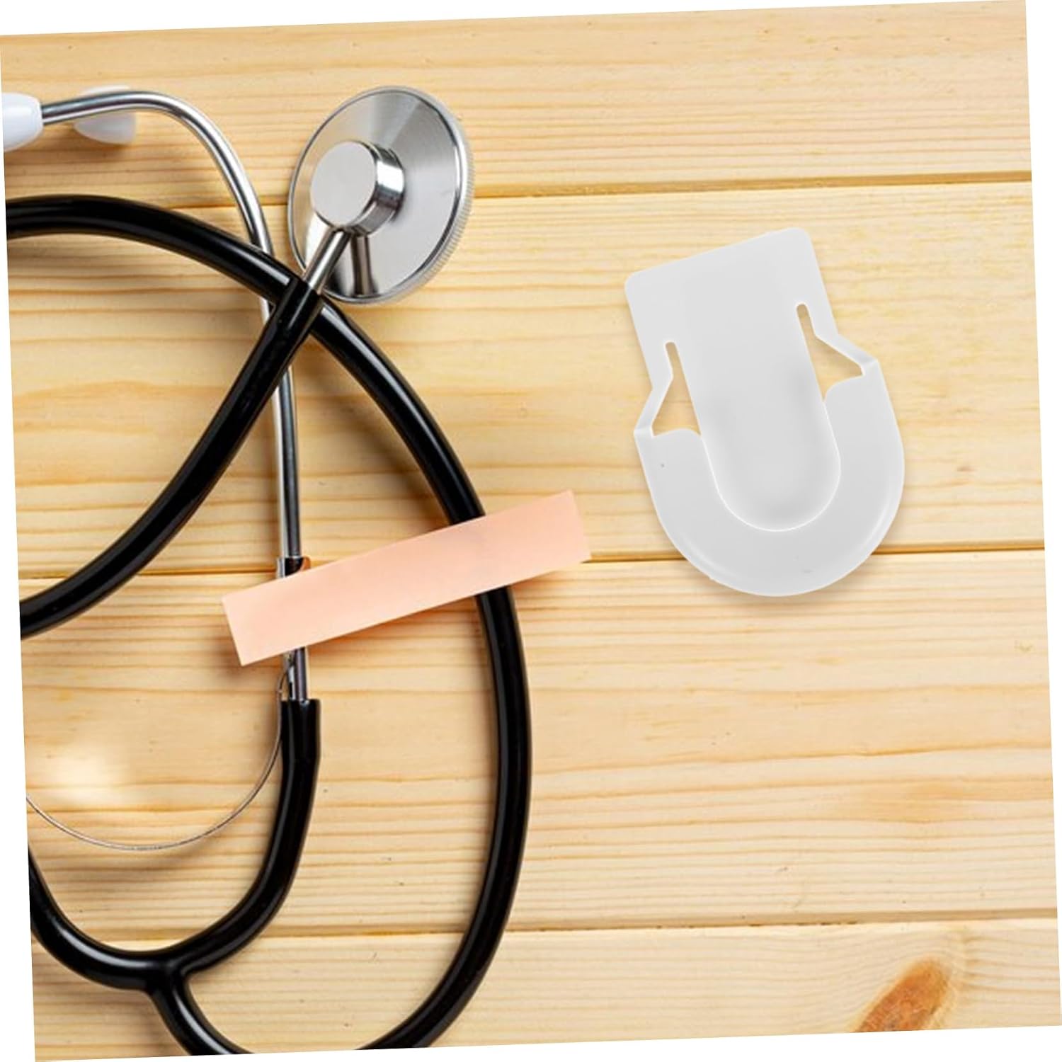 2pcs Stethoscope Holder Hooks Multi-Functional Clip for and Doctors Easy to Attach Stethoscope Accessories for Medical Professionals Fit and Portable Design