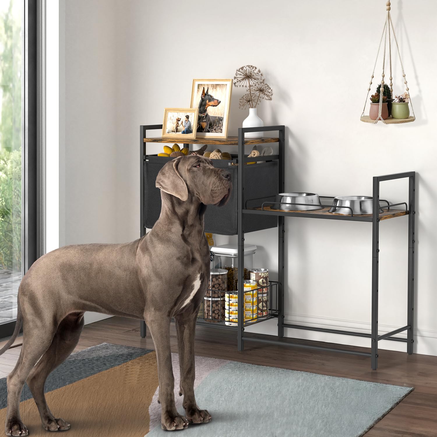 Lomivra Cuencos elevados para perros, soporte elevado para cuencos para perros con cesta de juguetes para perros, estación de alimentación para alimentos y agua, armario elevado para cuencos para