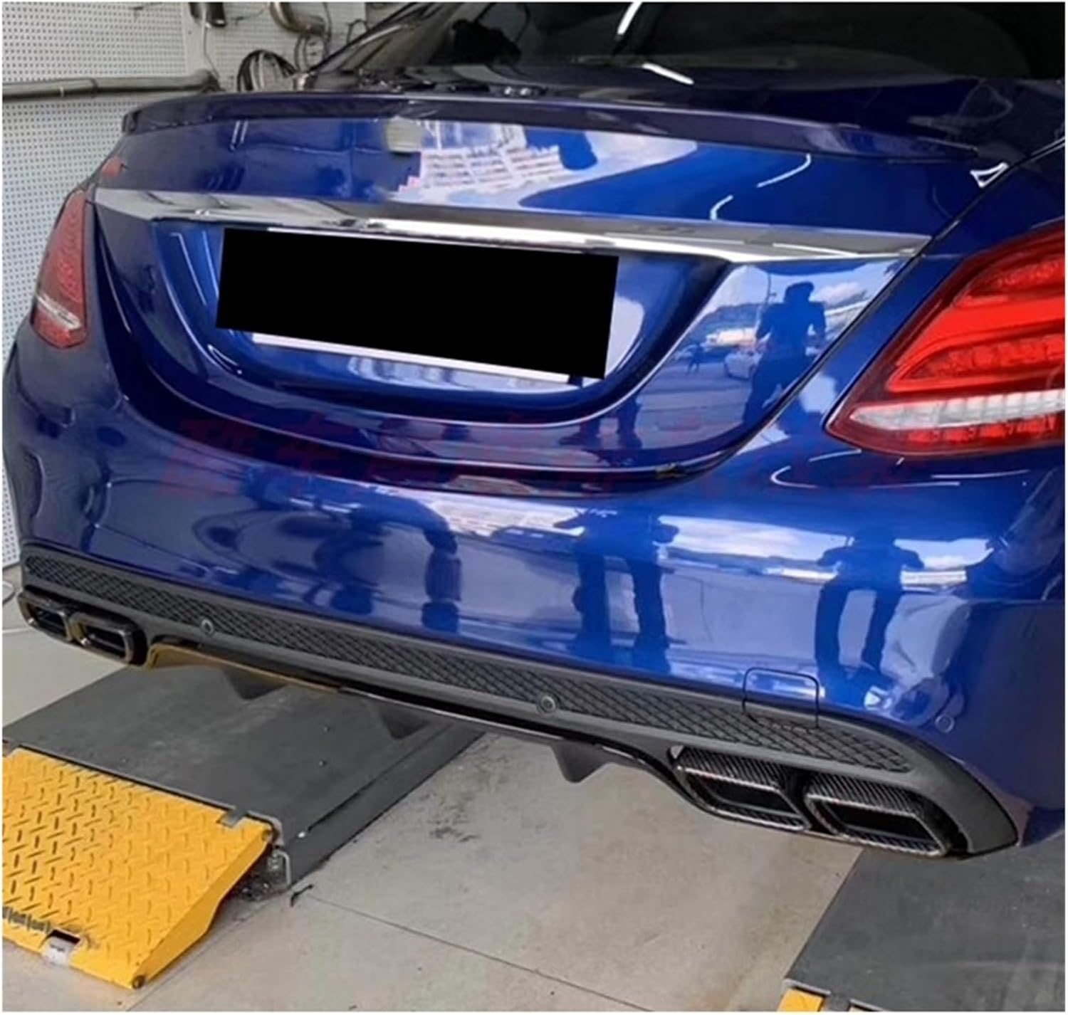 メルセデス AMG C63/S W204 W205 W212 W222 S205 C205 2015-2018 車の