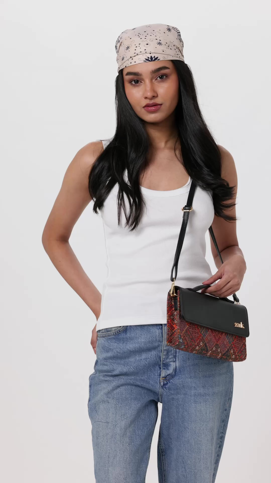 ZOUK Rhea Kapoor Clutch for Women | Crossbody Bag with Detachable