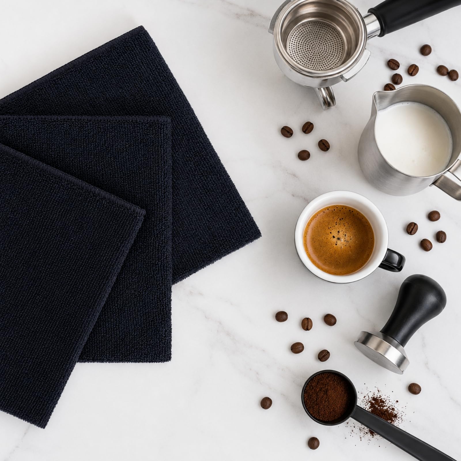 Zestaw 4 ściereczek Barista 30 x 30 cm, czarne ściereczki z mikrofibry, miękkie i chłonne, do czyszczenia sitka, wałka parowego, ekspresu do kawy i młynka do kawy, akcesoria do sitka