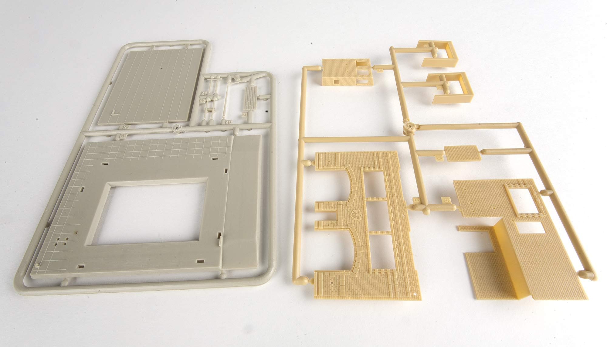 Life-Like Trains N Scale Building Kit -Volunteer Fire Company