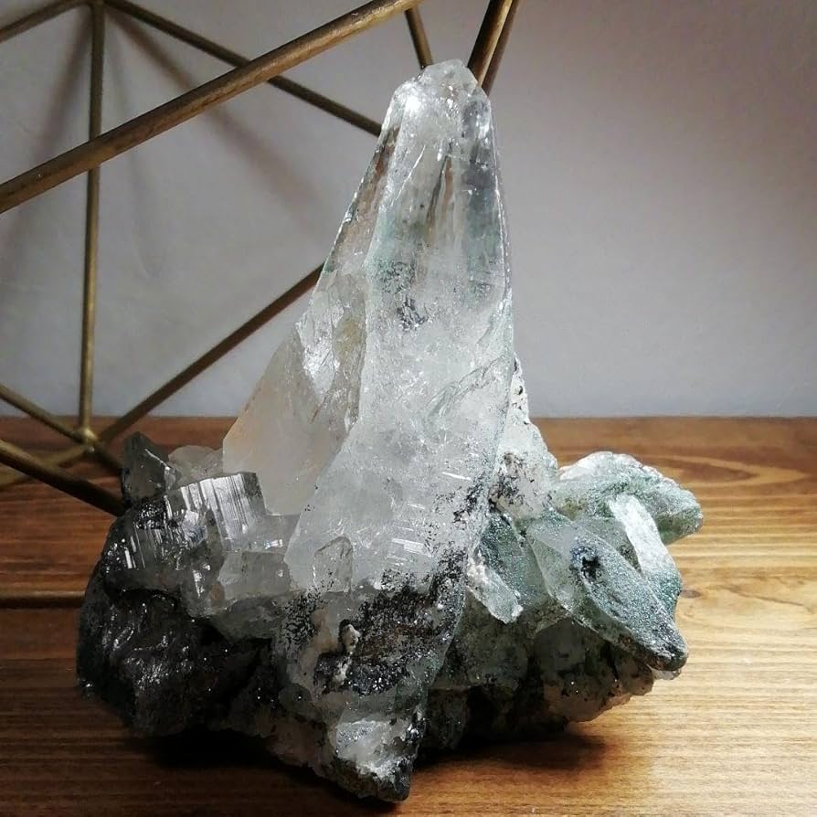 ガネーシュヒマール産ヒマラヤ水晶原石