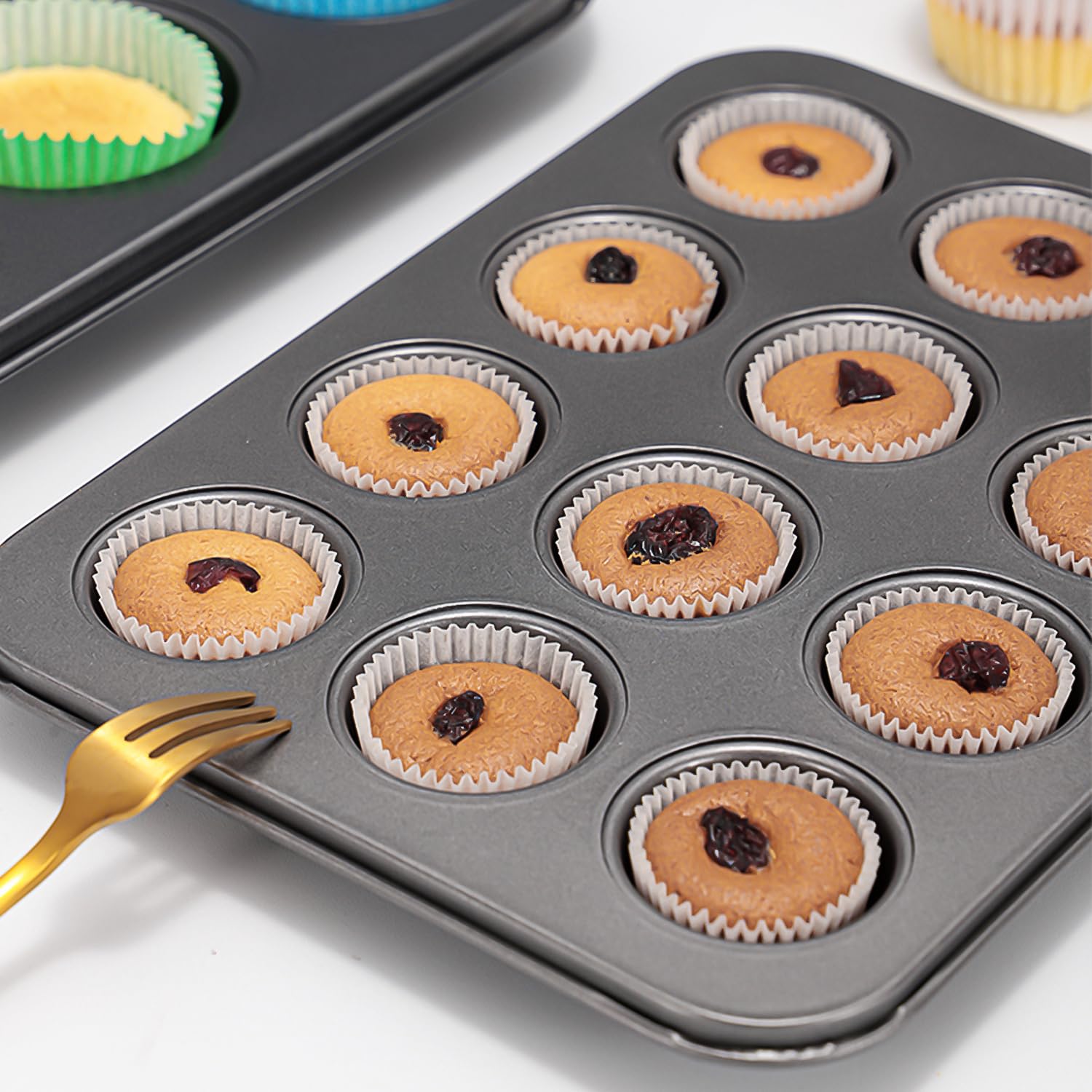 Muffinform Aus Stahl + Silikonpinsel – 12er Muffinblech, 25x18,5 Cm, Mit Antihaftbeschichteter Oberfläche