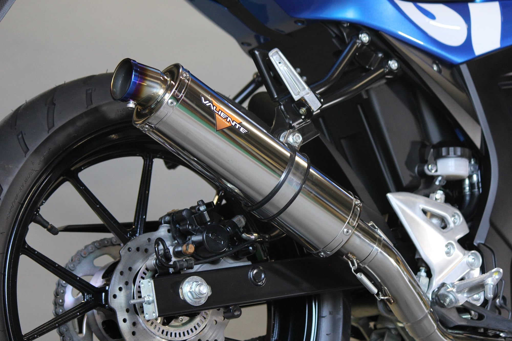 Amazon | GSX-R125 マフラー 8BJ-DL32D 2BJ-DL33B スパルタ ステンレス