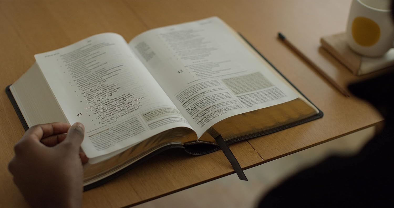 ESV Study Bible (Cowhide, Deep Brown) - Image 6