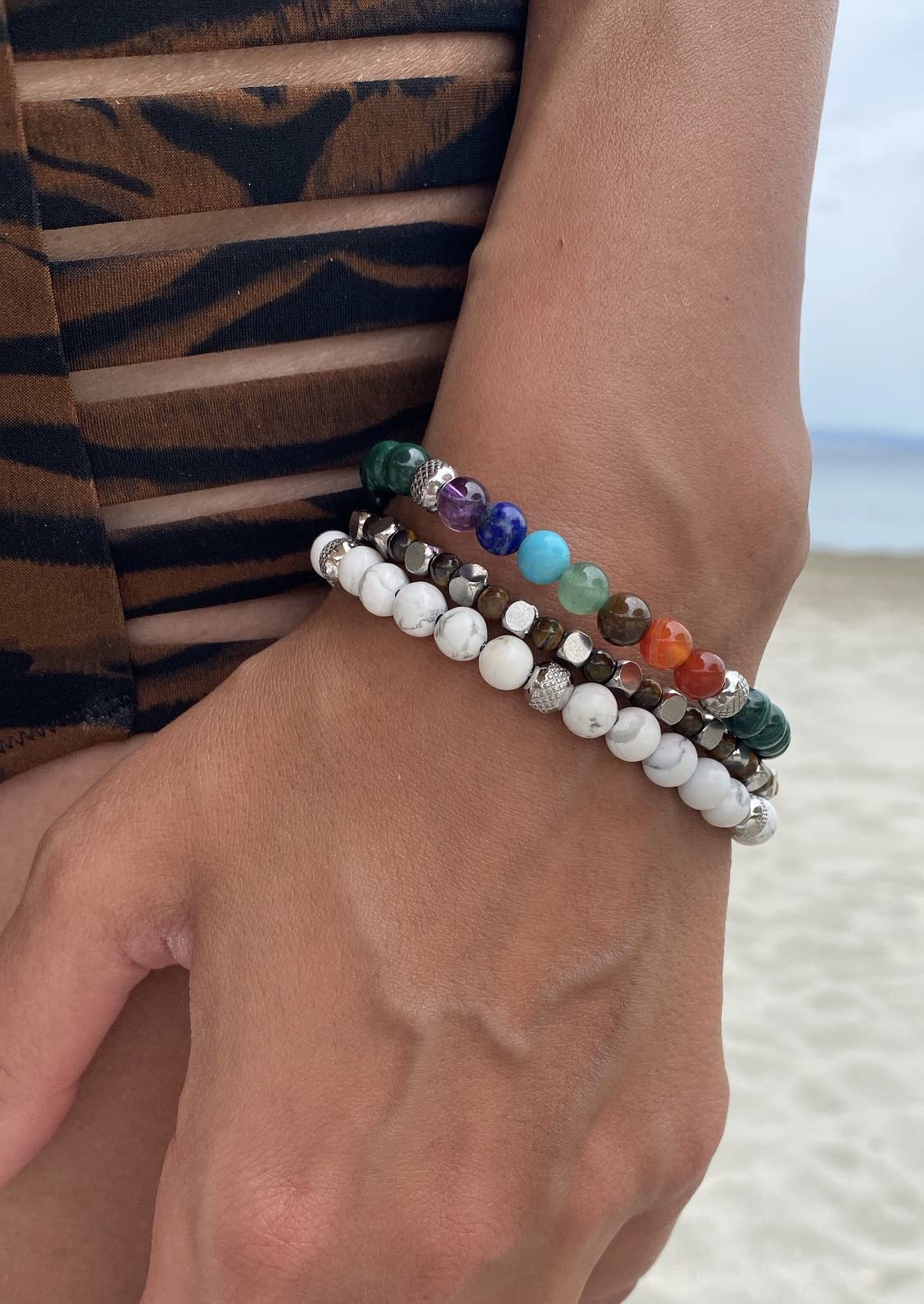 10:10 Set di 3 Bracciali in acciaio inox e pietre dure naturali, Braccialetti uomo donna perle colorate regolabili bracciali molto resistenti Made In Italy…