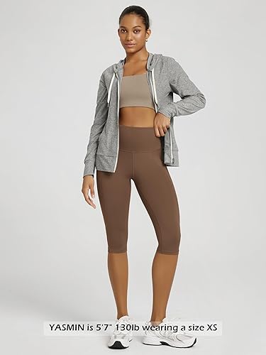 Miniatura 459 de ODODOS - Leggings tipo capri de mujer, no se traslucen y modelan el abdomen, con cintura alta y bolsillos; para hacer yoga, atletismo, ejercicio