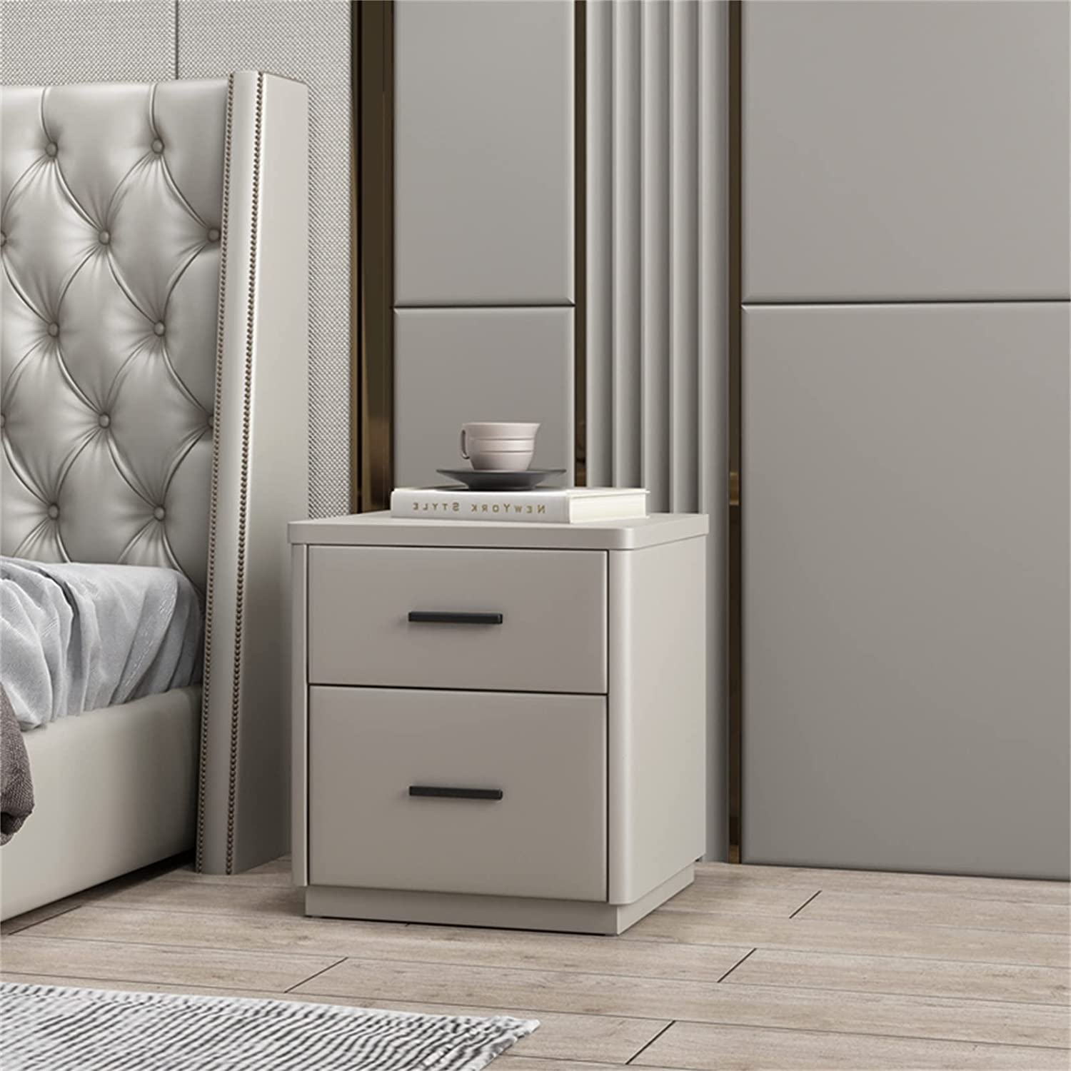 Petite commode LiChA pour optimiser le rangement d'une petite chambre à coucher - 8
