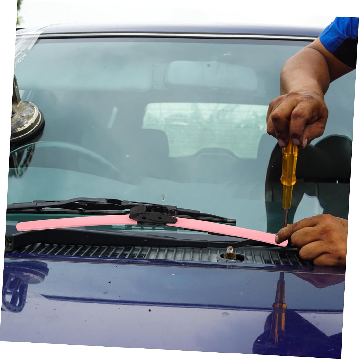 Colored Windshield Wipers Durable Rubber Smooth Wiping Experience for Cars Easy Installation Car Accessory for Unique DIY Look and Visibility