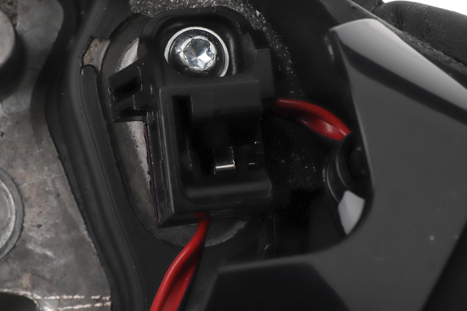 GM Genuine Parts 84483749 Black Steering Wheel